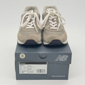 Womens New Balance 574 CORE. Size 7 tennis shoes.